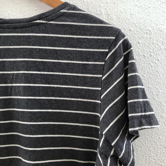 PACT Organic Cotton  Softspun V-Neck Tee Size Large - Picture 5 of 11